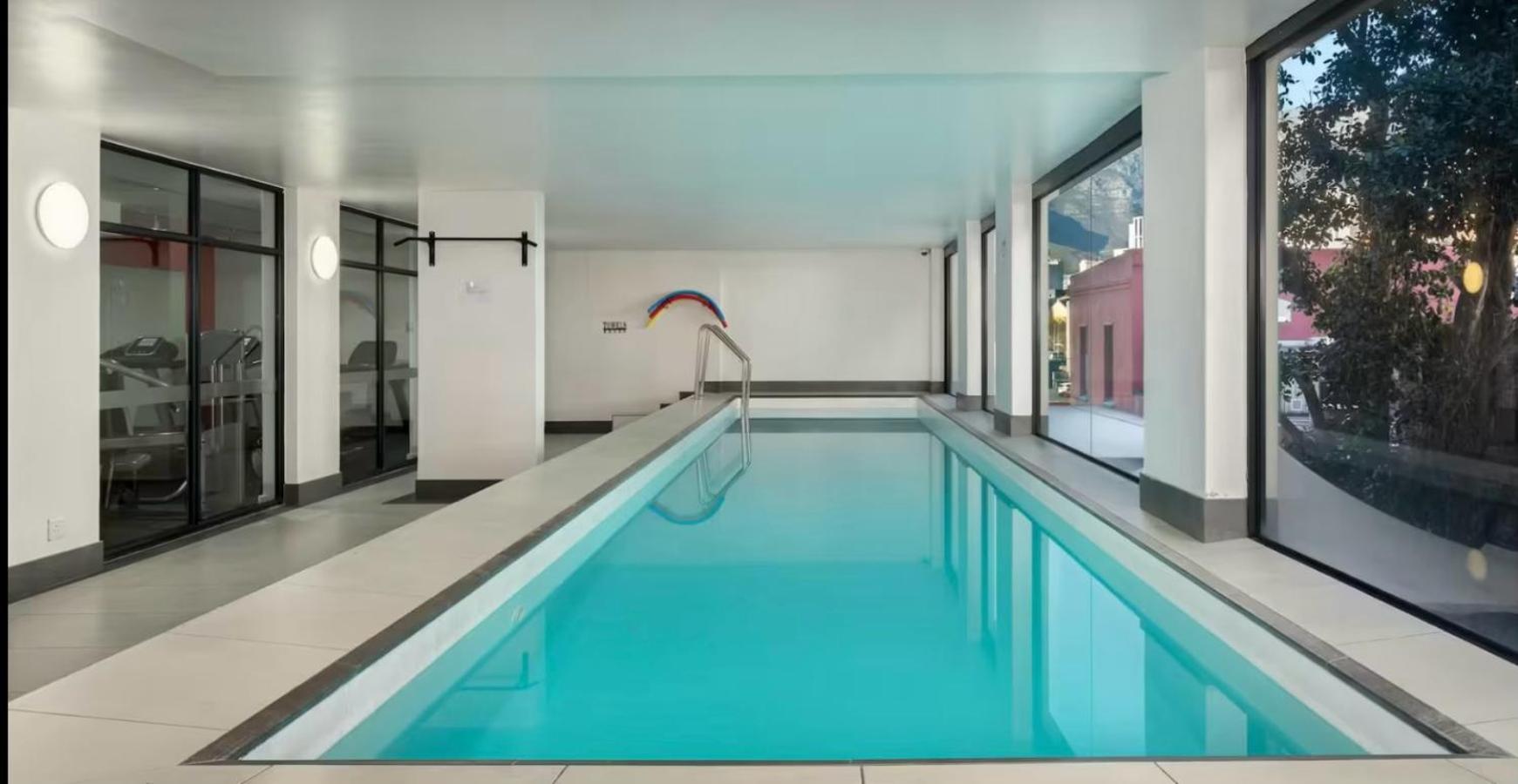 Apartment Chic In De Waterkant